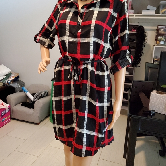 Dress - Picture 5 of 5